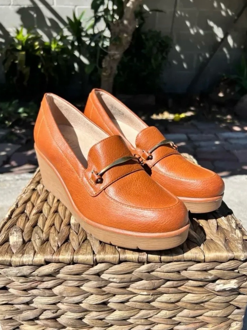 SOUL Naturalizer Tan Leather Achieve Wedge Loafer